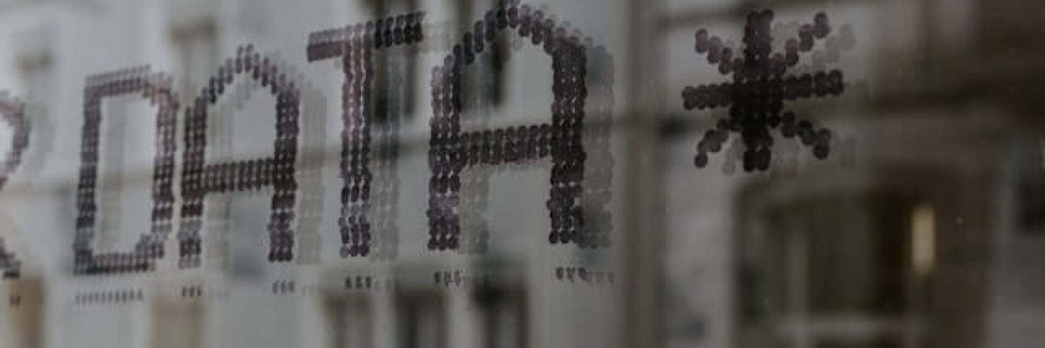 claudio-schwarz-fyeOxvYvIyY-unsplash (1) (1)